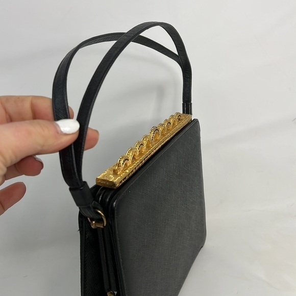 Dobbies Bags Structured Black Crosshatch Leather Snap Close Handbag - Picture 10 of 10